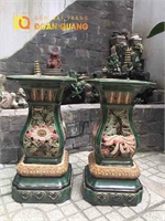 Set of 2 ceramic stools